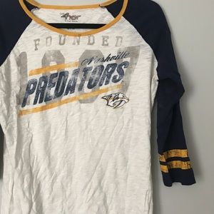 Nashville Predators graphic tee m